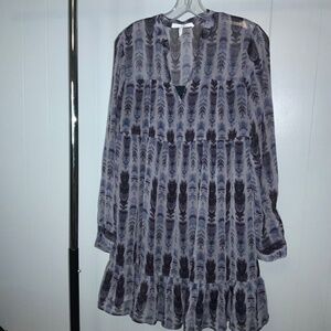 BCBGeneration tiered peasant babydoll dress Sz S long sleeve V neck button cuff